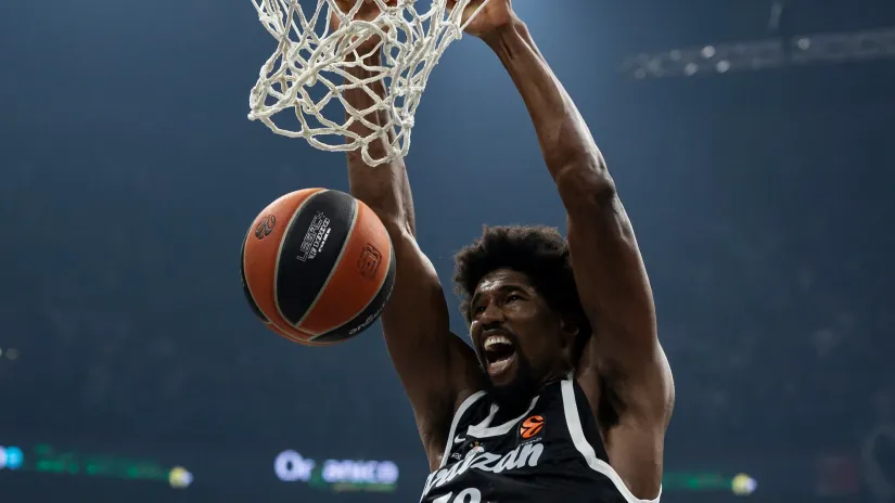 Kevarijus Hejs u epizodi "Not in my house"