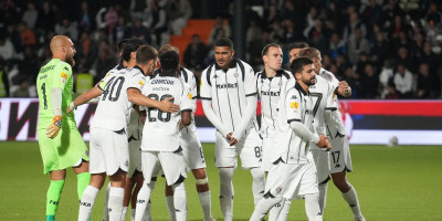Prvak Evrope bi doveo bivšeg golmana Crvene zvezde u Partizan!