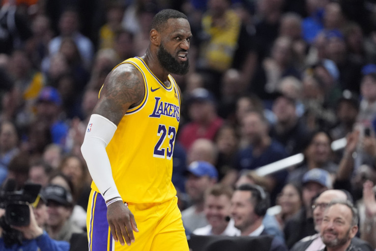 LEBRON I NIKOLA POSTAJU SAIGRAČI! Klub slučajno otkrio - POZNATO ČIJI DRES DŽEJMS OBLAČI!