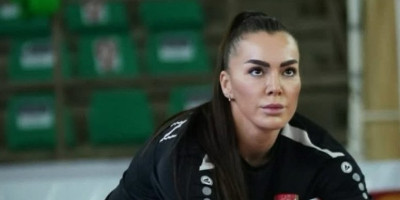 Keva "objašnjava" i na terenu i van njega! Lepa odbojkašica igrala u 11 zemalja, a sad se vratila u Srbiju