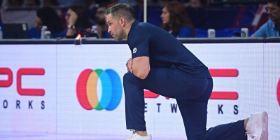 Ništa od trofeja za Dušana Alimpijevića!