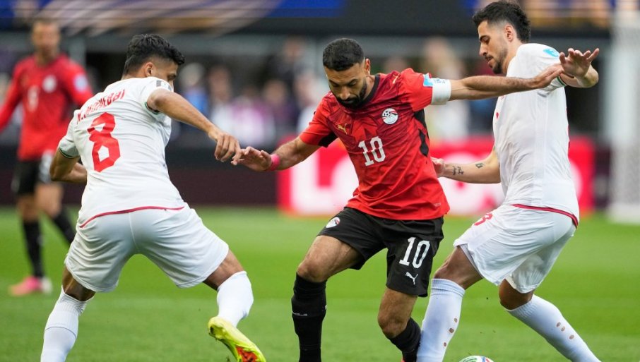 FUDBALSKA BOMBA BI MOGLA DA ODJEKNE: Mohamed Salah potpisuje na dve godine?