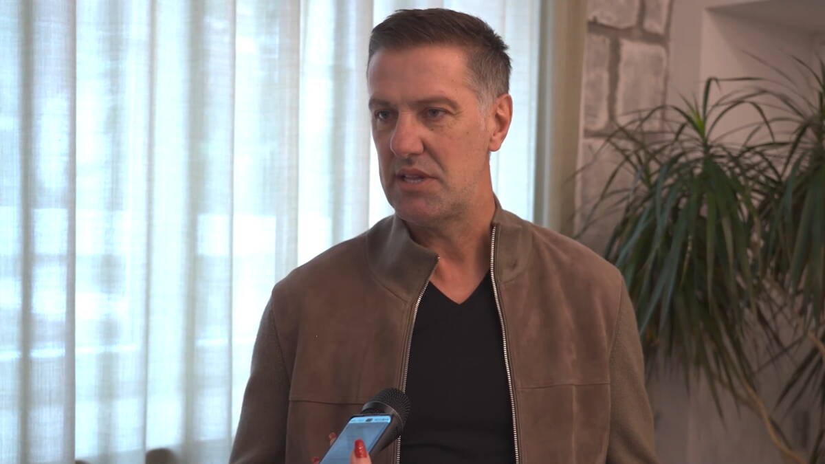 Mladen Krstajić zamenio fudbal kazanima: Selektor Srbije sad ima potpuno drugačiji biznis