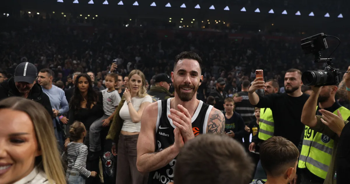 Najlepša odbojkašica Srbije bodrila svog supruga, Luka razbesneo Delije, pa sa Partizanom pobedio Zvezdu
