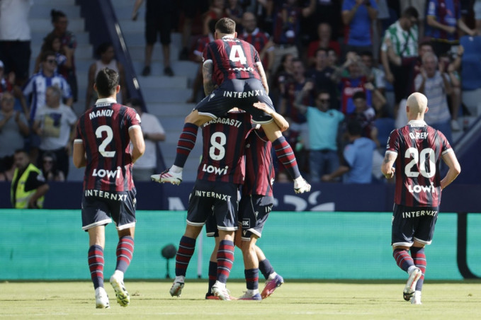 (VIDEO) Spektakl u Valensiji, Levante se razgoropadio i zaustavio Betis