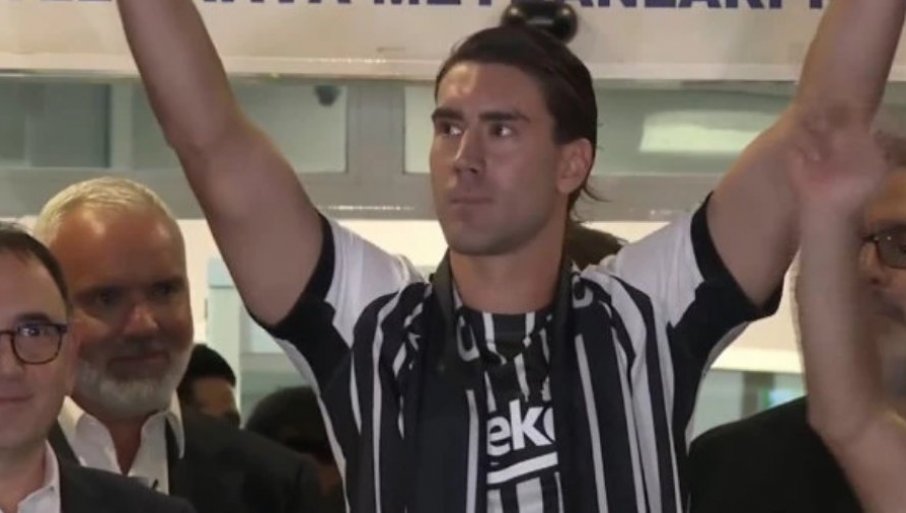 HAOS U ISTANBULU! Vlahović stigao, evo šta je zatekao u Turskoj (VIDEO)