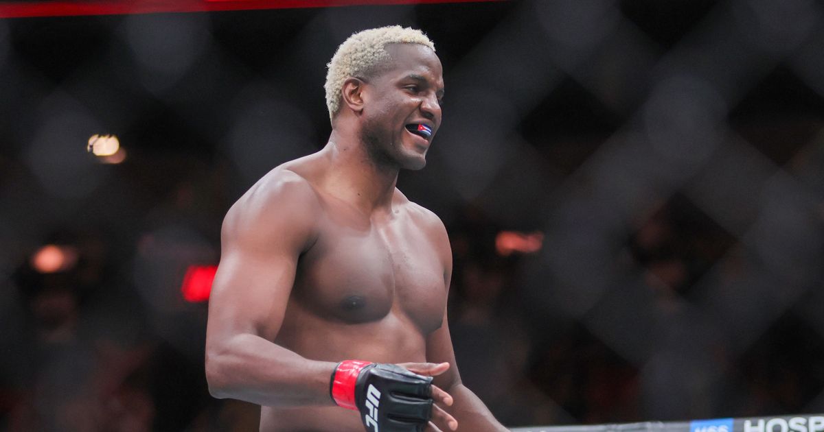 Izgubio sedam mečeva zaredom u UFC, sad će se boriti protiv kubanskog "džina" koji se vraća!