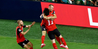 Od ovoga može da se rikne: Srbin je junak dana, pogledaje gol Karajdžića
