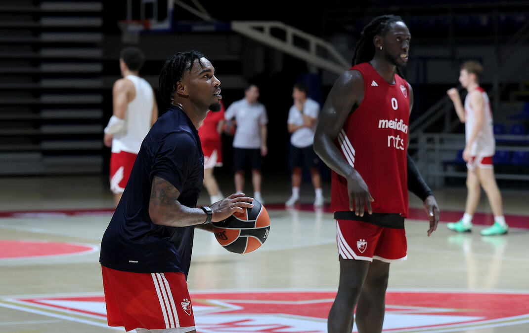 PRVI TEST - PRVA POBEDA! Zvezda počela pripreme na najbolji mogući način, Olimpija Milano pala na Kritu! Ibon Navaro promešao karte - sledi finale!