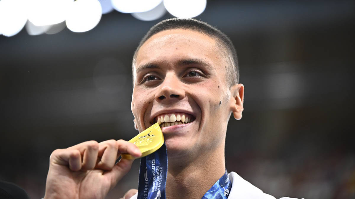 Deda mu bio Srbin, medalje donosi komšijama: Davidu Popoviću niko ne može ništa, uzeo još dva zlata na EP