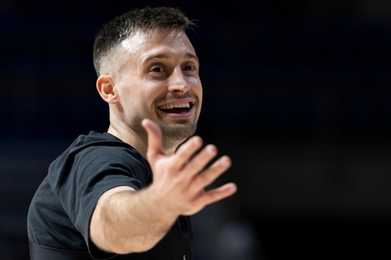 "SA ŽELJKOM, KADA POBEĐUJETE, ŽIVOT JE LAKŠI": Aleksa Avramović nikad iskrenije o radu sa Žocom u Partizanu!