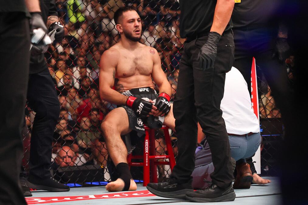 "JEDNO JE SIGURNO - ZNA DA NAPRAVI DOBRU ŽURKU"! Srpski borac pecnuo Janičića posle UFC šoka iskoristio njegovu pesmu za prozivku!
