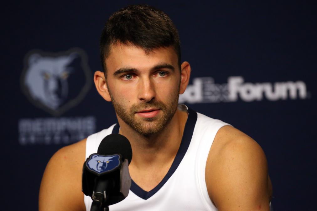 OLIMPIJAKOS DOVEO NBA POJAČANJE: Amerikanac srpskog porekla stigao u Atinu!