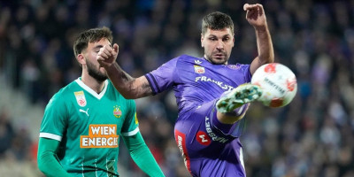 Jezive scene usred meča: Dragović nepomično ležao, krvario na terenu