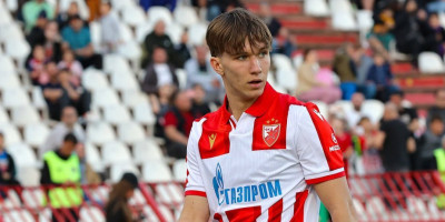 Englezi poludeli za Zvezdinim tinejdžerom: Kostov napravio haos na tržištu