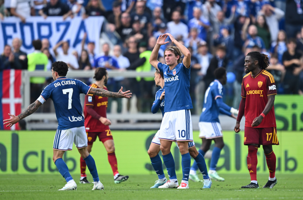 Roma preživela sa igračem manje, Komo propustio priliku za pobedu! VIDEO