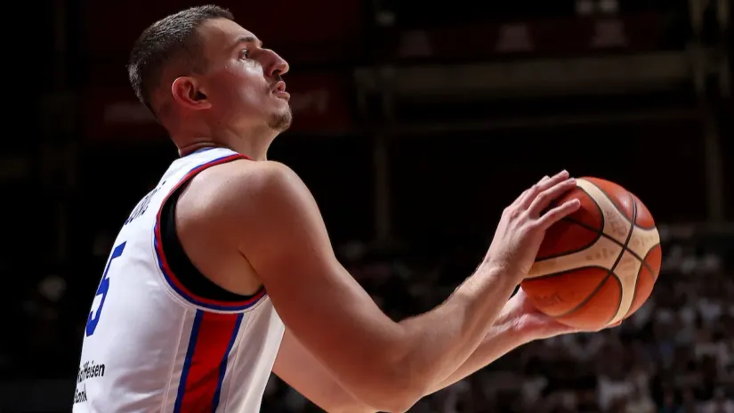 Nikola Jović rame uz rame sa trojkaškim kraljem Srbije!