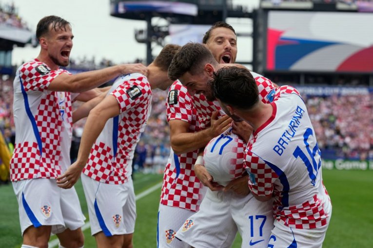 SVE JE U RUKAMA KRISTIJANA RONALDA! Evo protiv koga Hrvatska igra u nokaut fazi Svetskog prvenstva