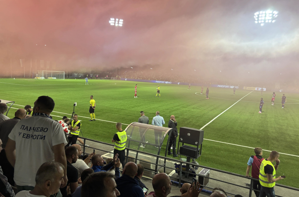 Zvezda daje gol, a u Pančevu haos: "Pažnja, ovo je uzbuna! Napustite zgradu!"