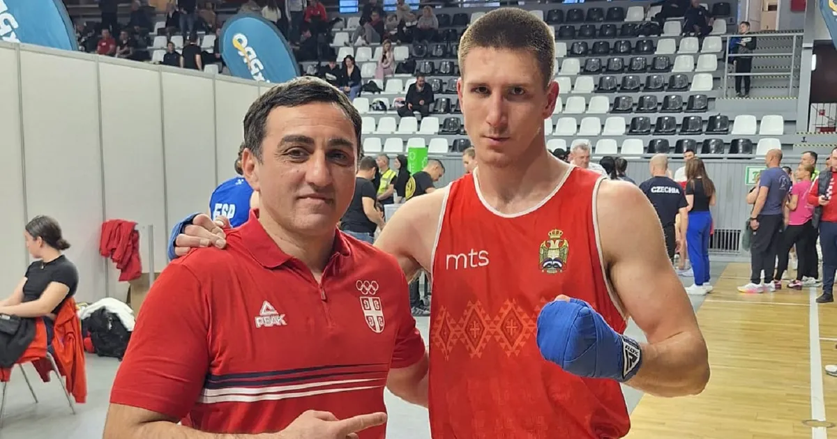 Novo četvrtfinale! Rastko Simić nastavio niz uspeha na Evropskom prvenstvu u boksu
