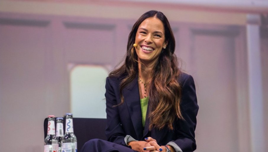 ANA IVANOVIĆ ZAPALILA DRUŠTVENE MREŽE: Odmor u Italiji joj i te kako prija (FOTO)