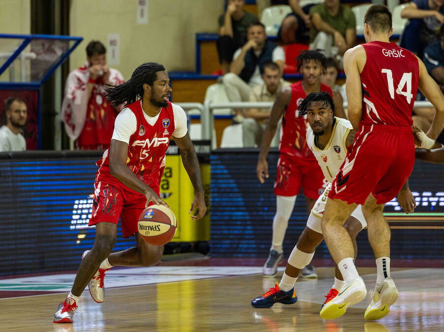 BACIO ZVEZDU NA KOLENA, PA POSTAO MVP! Junak FMP-a dobio priznanje ABA lige!