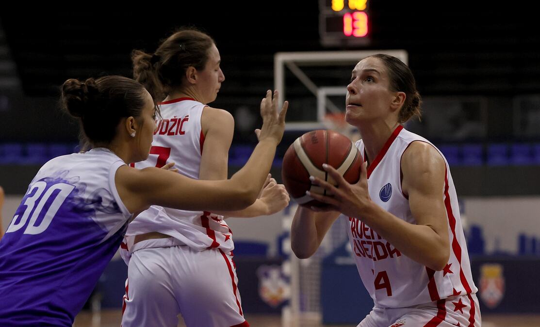 POČELO PRVENSTVO KOŠARKAŠICA: Crvena zvezda silovito krenula u odbranu titule, Partizan posle drame u derbiju savladao Student
