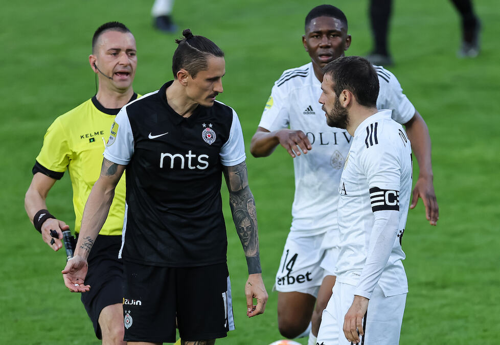 "TREBALO JE DA PREĐEM U CRVENU ZVEZDU, ALI ME JE SANOGO POVREDIO" Čuveni vezista otvorio dušu: Bilo je suđeno...