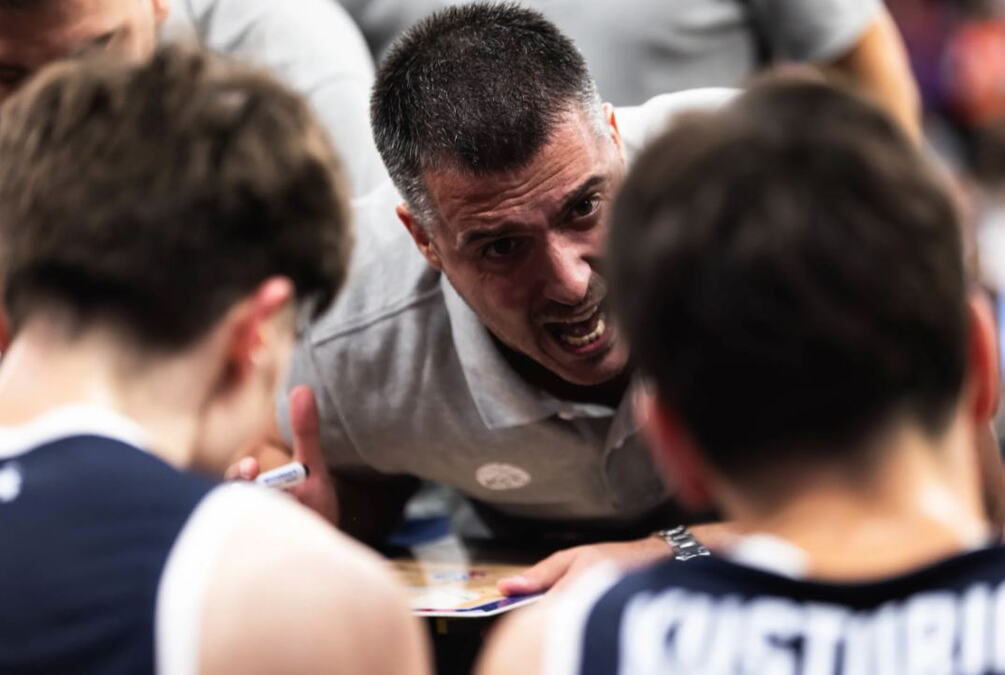 SVE ČEGA SE DOTAKNE PRETVORI U BLAGO: Ko je Stevan Mijović, selektor koji je Srbiju odveo u 2 finala za godinu dana! Ima i osvojenu Evroligu
