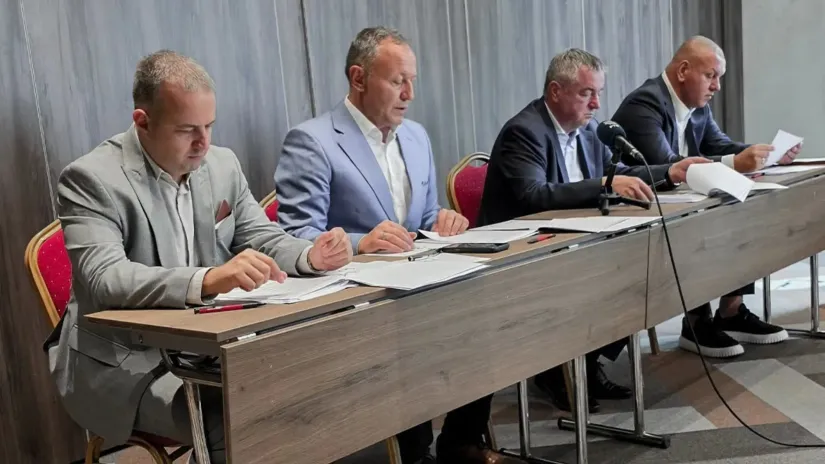 Bajatović ostaje na čelu Vojvodine, Jelena Erić nova potpredsednica kluba sa Slane bare