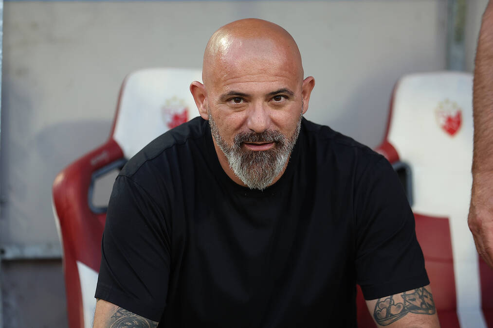 Traži ga pola Evrope, a Stanković moli Zvezdu: "Voleo bih da ostane do kraja sezone"
