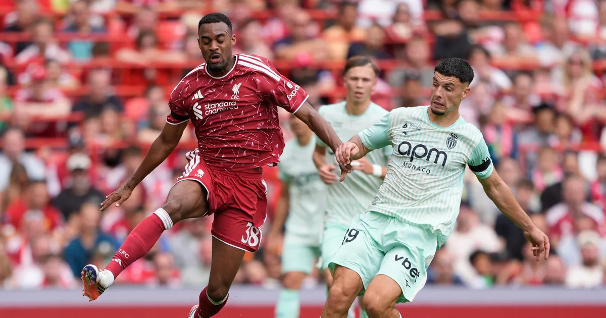 Liverpul vodio 2:0, pa iznenađujuće izgubio, "Kneževi" slavili na Enfildu