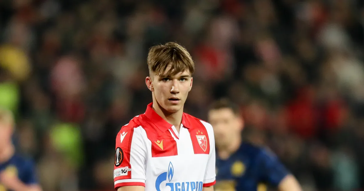 Milan želi Vasilija Kostova, Zvezdi se smeše milioni