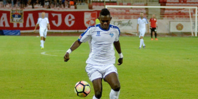 Jad i beda: Bosanci napali i naterali fudbalera iz Gane da se izvinjava zbog 3 prsta (FOTO)