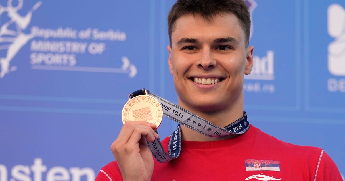 Fenomenalni Andrej Barna u finalu Evropskog prvenstva! Otplivao savršenu trku, u nedelju napada medalju