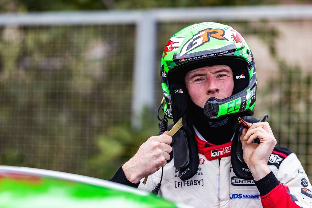 DRAMATIČNA ZAVRŠNICA NA SARDINIJI: Elfin Evans osvojio titulu u WRC-u
