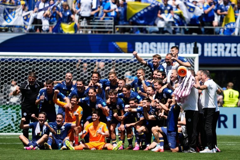 BOSNA I HERCEGOVINA OVAKO NEŠTO NE PAMTI! Opšta histerija kod komšija, razlog je samo jedan!