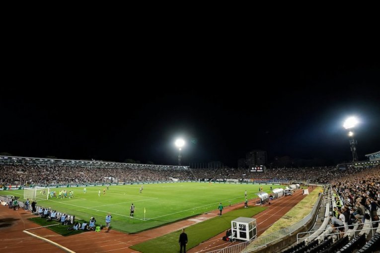 "IDITE ODMAH, I NEOPOZIVO!" Udruženje bivših igrača uputilo APEL ZA SPAS FK PARTIZAN