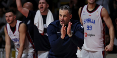 "Orlovima" preti nova opasnost: Veliki rival promenio selektora uoči odlučujućih bitaka