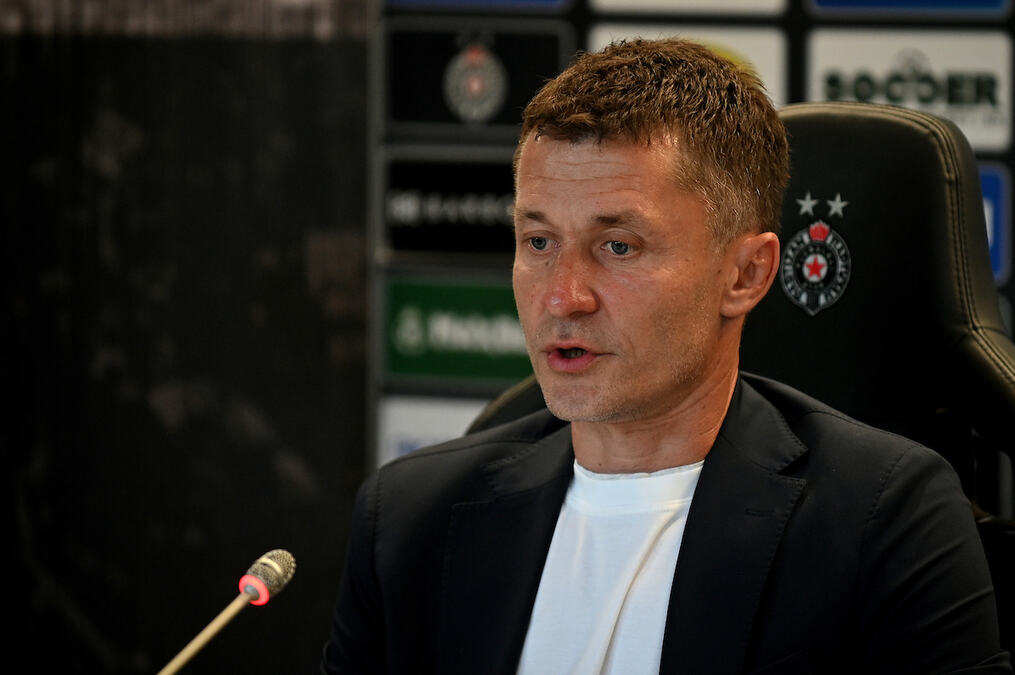 "BABA TRENIRA SA NAMA, DOBIĆE MINUTAŽU!" Saša Ilić najavio debi velikog pojačanja Partizana i govorio o još dvojici novajlija: Poznajem ih...