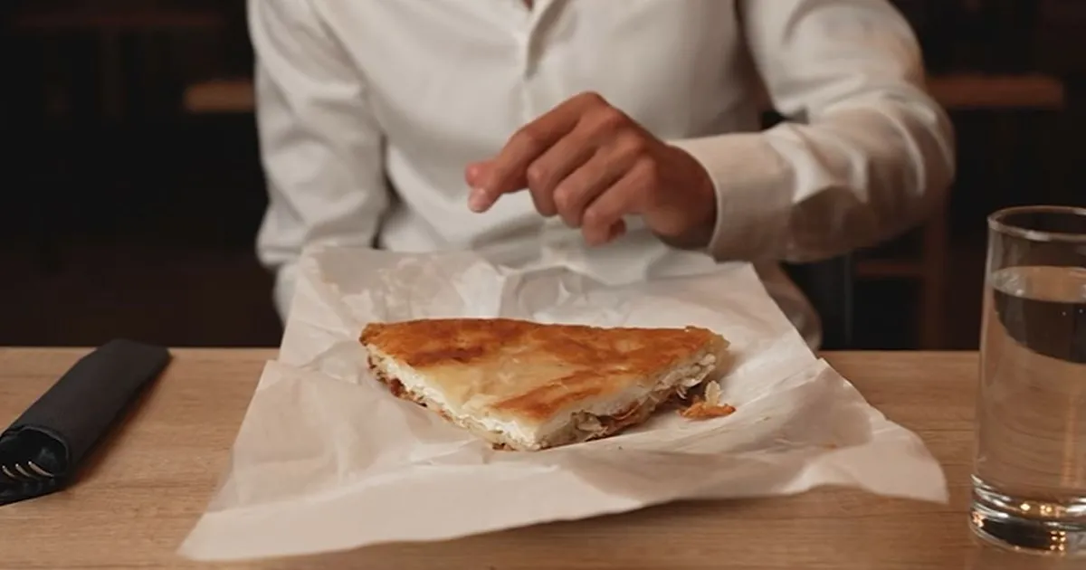 "Burek sa sirom... Pa vi mene za***vate?" Luda promocija fudbalera Hajduka iz Splita
