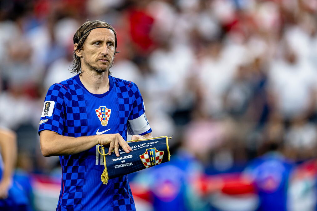 MODRIĆ NE MOŽE DA PREBROJI SVE MILIONE U KOJIMA SE KUPA! Ima mogućnost da letuje bilo gde na planeti, a izabrao je baš ovo mesto