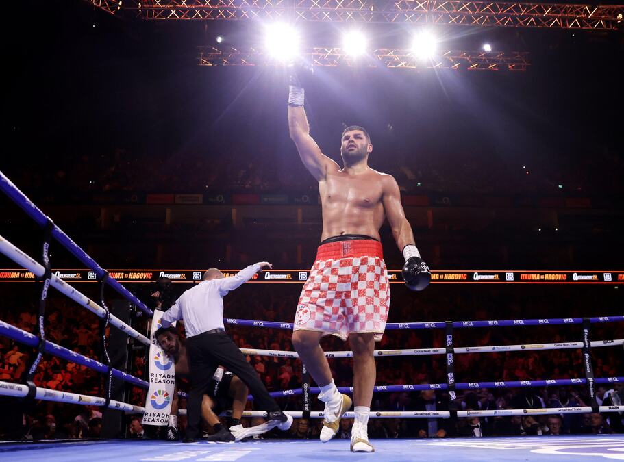 PEŠKIR JE POLETEO, A LONDON ZANEMEO! Pogledajte kako je Filip srušio Britanca i postao ŠAMPION SVETA! (VIDEO)