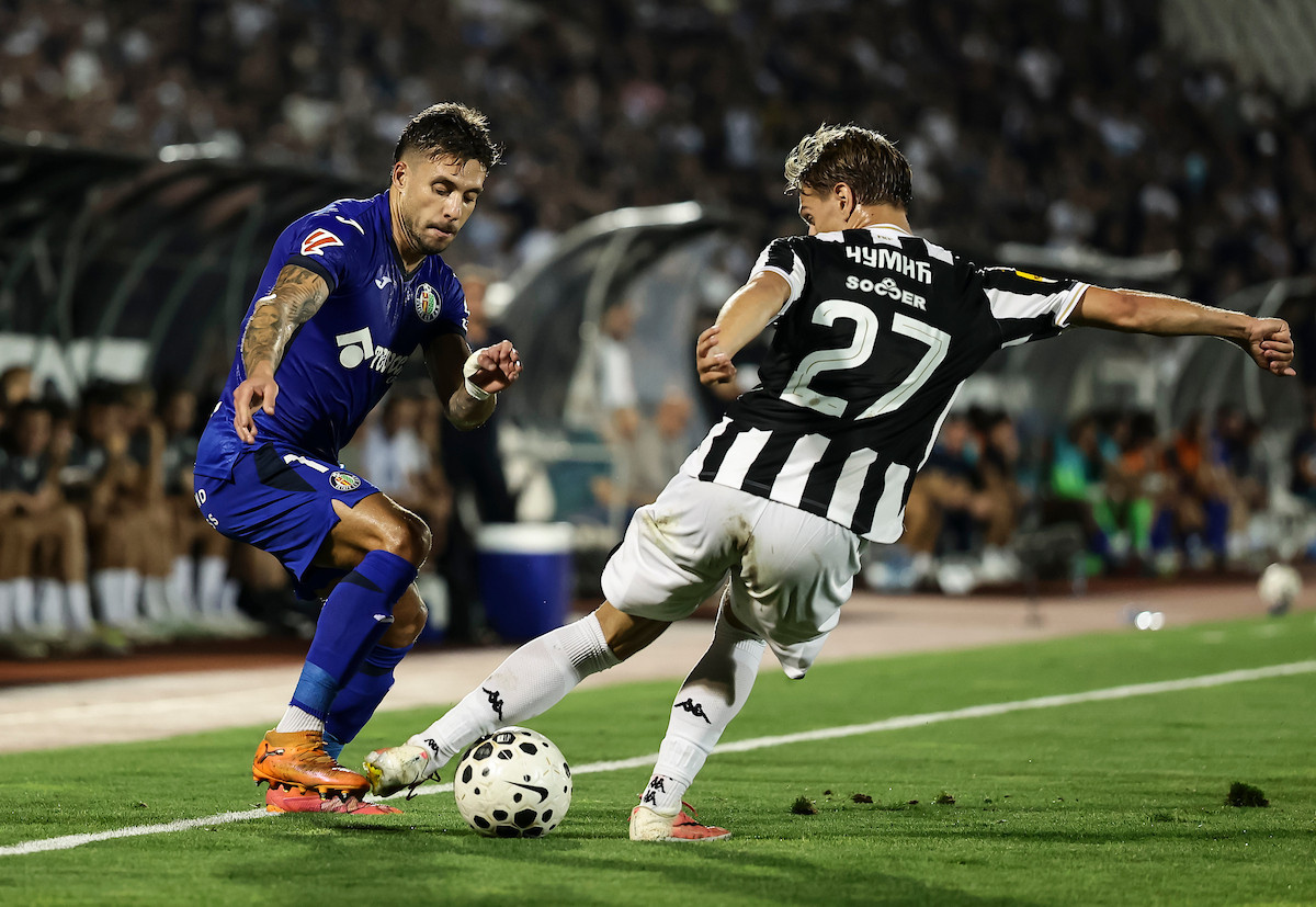 (VIDEO) UŽIVO - Ne da se Partizan ni posle primljenog gola, Kojzek pod prečku!