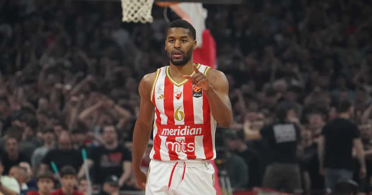 Zvezda je ovo čekala, Džerard Batler produžio ugovor!
